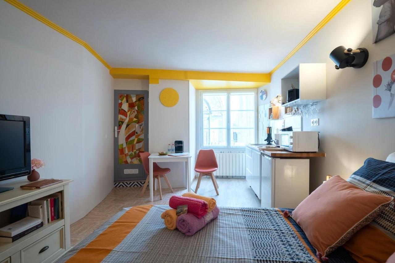 Superlogis Blois-Le Pitaya- Hypercentre Studio- Classe 3Etoiles エクステリア 写真